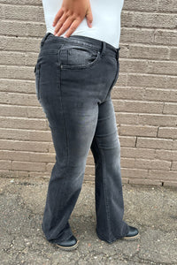 BEVON FLARE JEANS (CURVE)