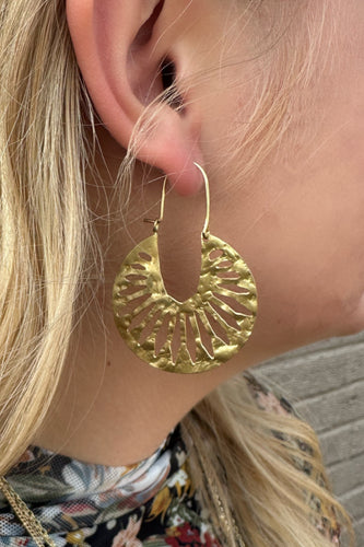 CUTOUT HOOPS