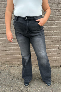 BEVON FLARE JEANS (CURVE)